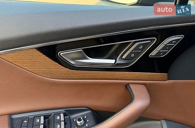 Внедорожник / Кроссовер Audi Q7 2017 в Киеве
