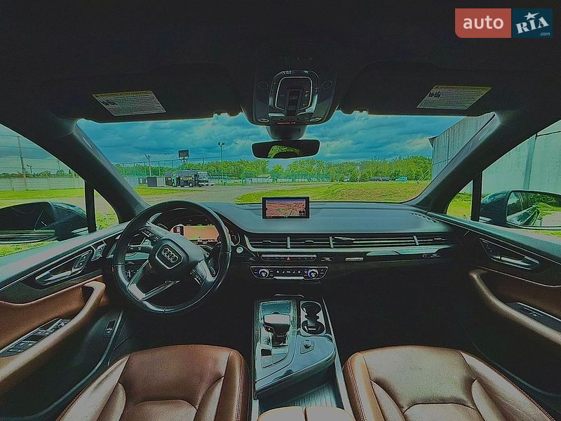 Внедорожник / Кроссовер Audi Q7 2017 в Александрие