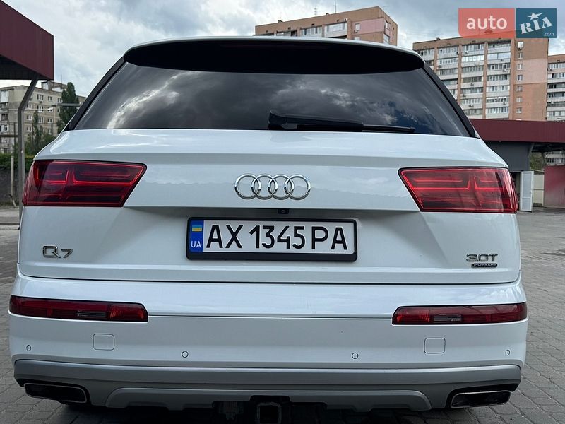 Позашляховик / Кросовер Audi Q7 2016 в Дніпрі