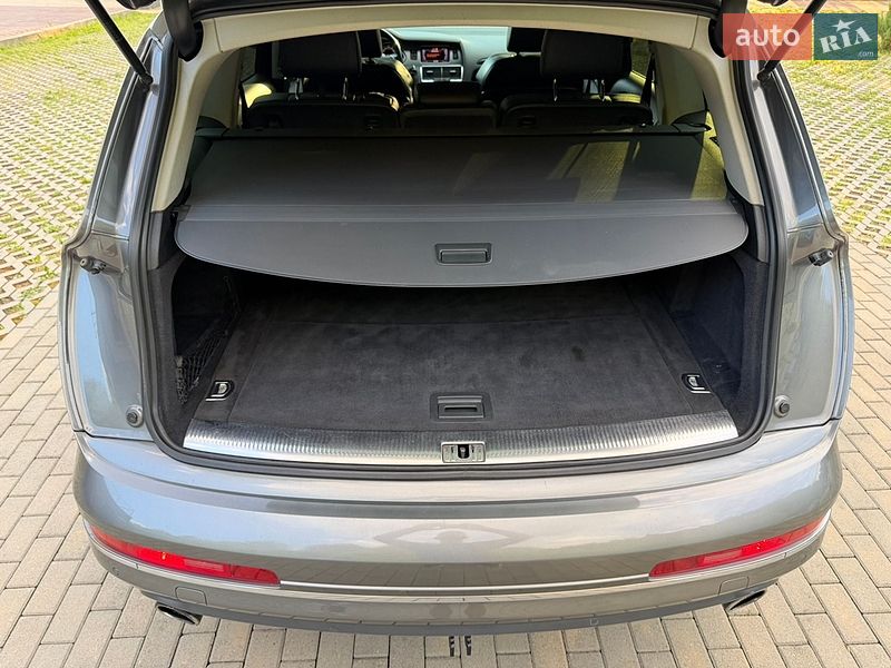 Позашляховик / Кросовер Audi Q7 2013 в Мукачевому
