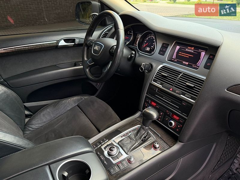 Позашляховик / Кросовер Audi Q7 2013 в Мукачевому