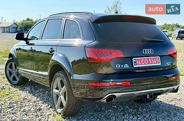 Внедорожник / Кроссовер Audi Q7 2015 в Новояворовске