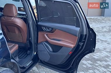Позашляховик / Кросовер Audi Q7 2016 в Сарнах