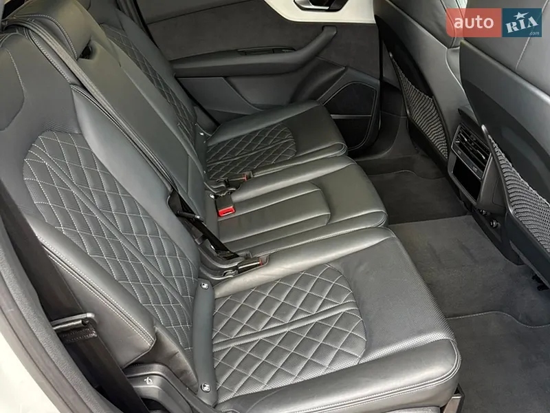 Audi Q7 2023 VIN WAUZZZ4M4PD023277 фото оголошення 28 з 76