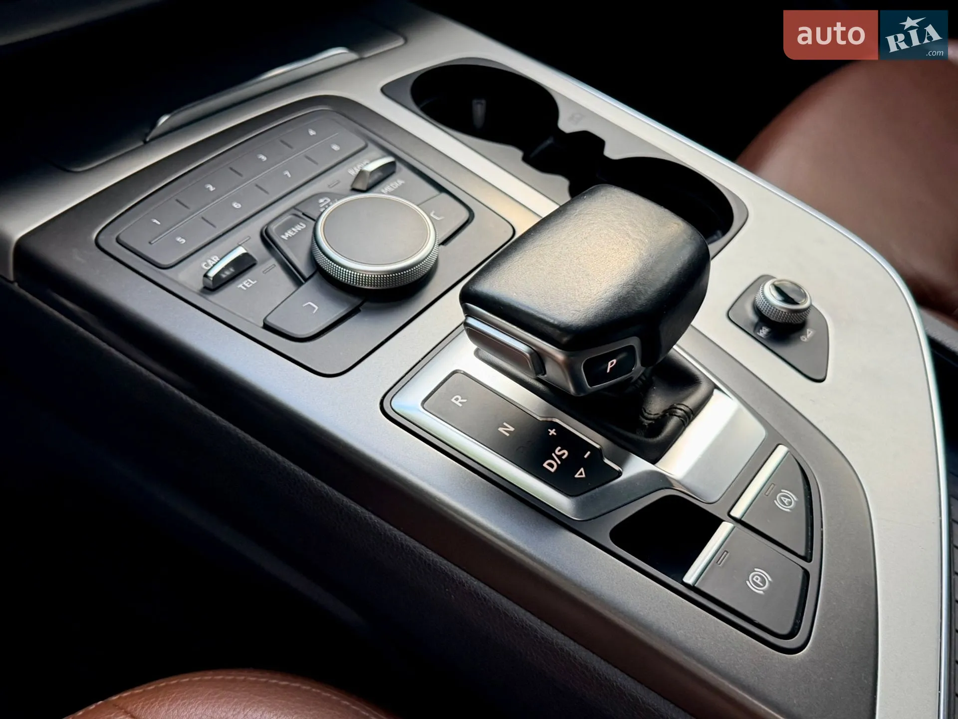 2016 Audi Q7 - мініатюра 12