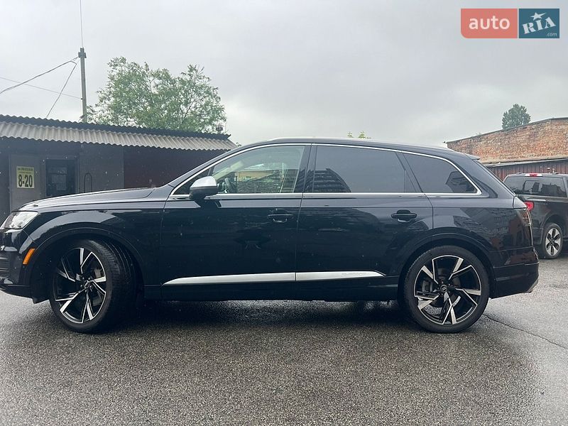 Внедорожник / Кроссовер Audi Q7 2017 в Днепре
