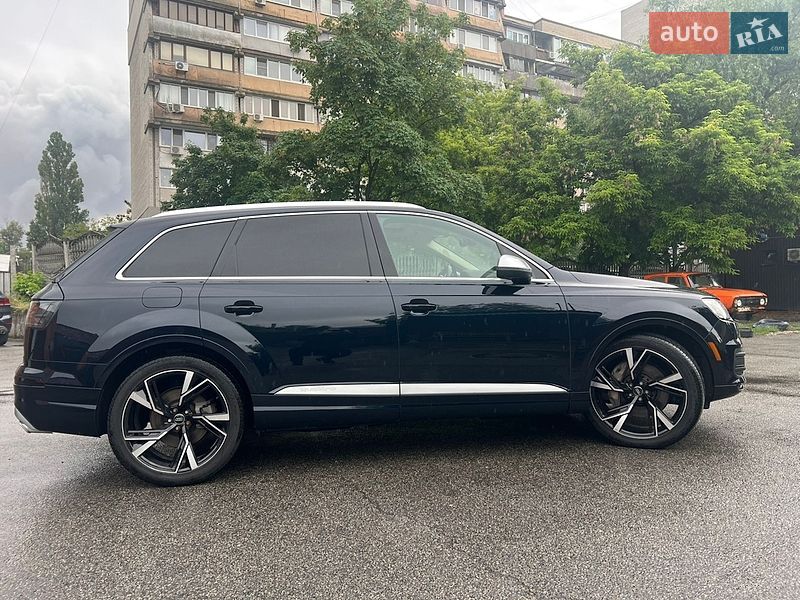 Внедорожник / Кроссовер Audi Q7 2017 в Днепре