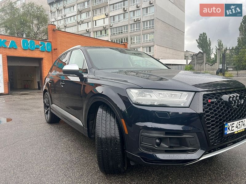 Внедорожник / Кроссовер Audi Q7 2017 в Днепре