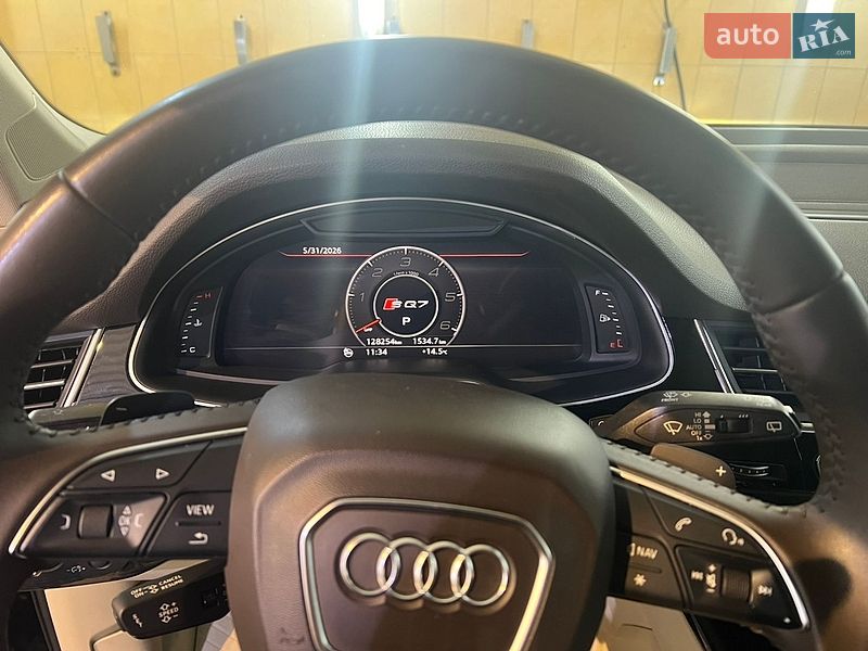 Внедорожник / Кроссовер Audi Q7 2017 в Днепре