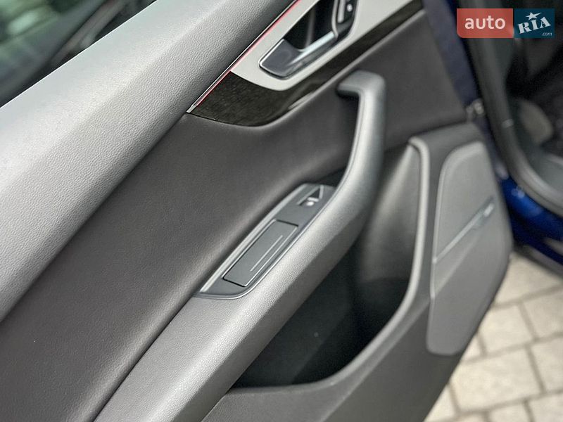 Позашляховик / Кросовер Audi Q7 2018 в Львові