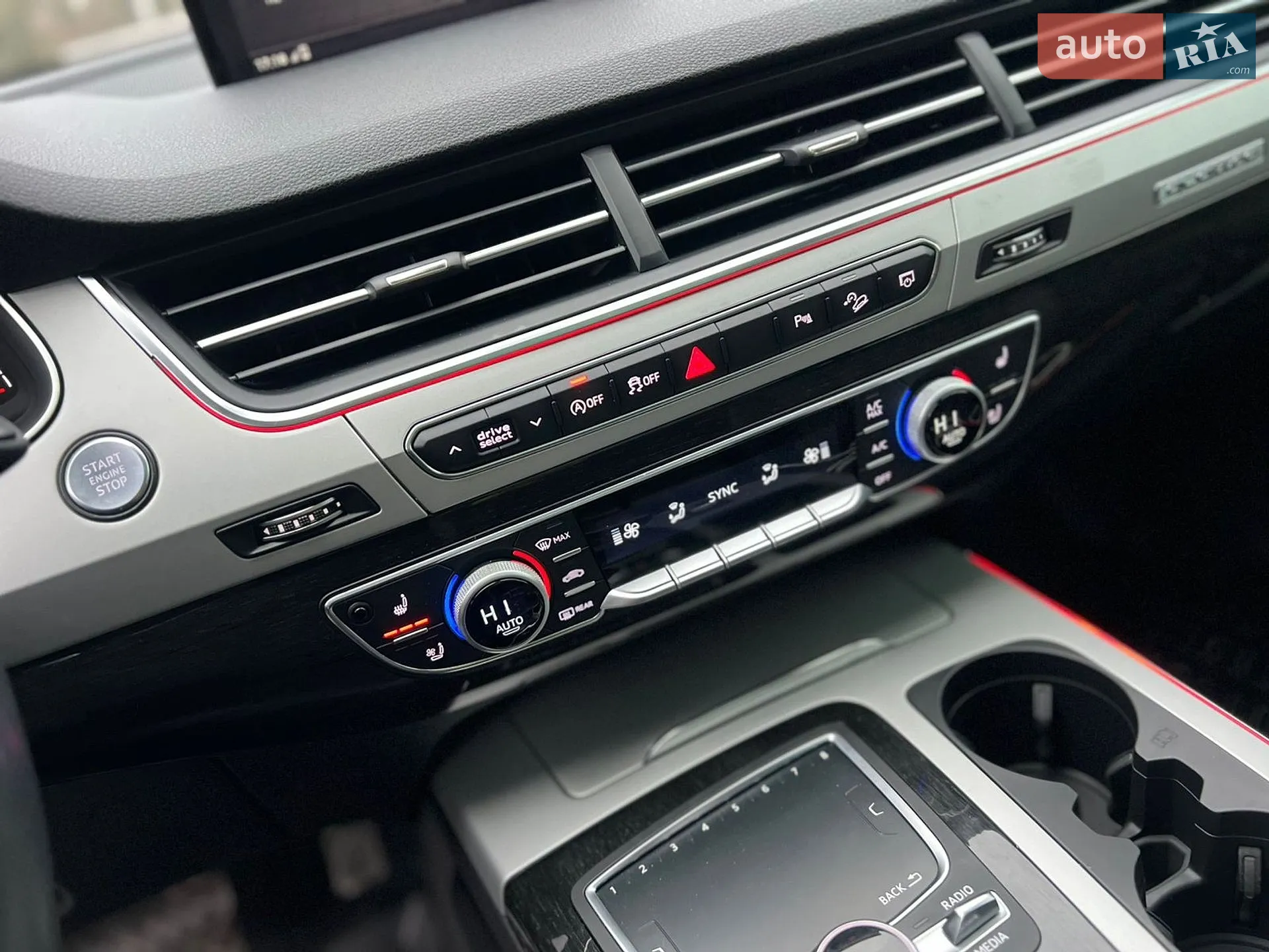 2018 Audi Q7 - мініатюра 13