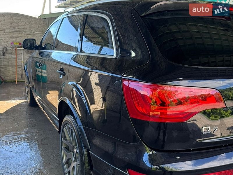 Позашляховик / Кросовер Audi Q7 2012 в Кременчуці