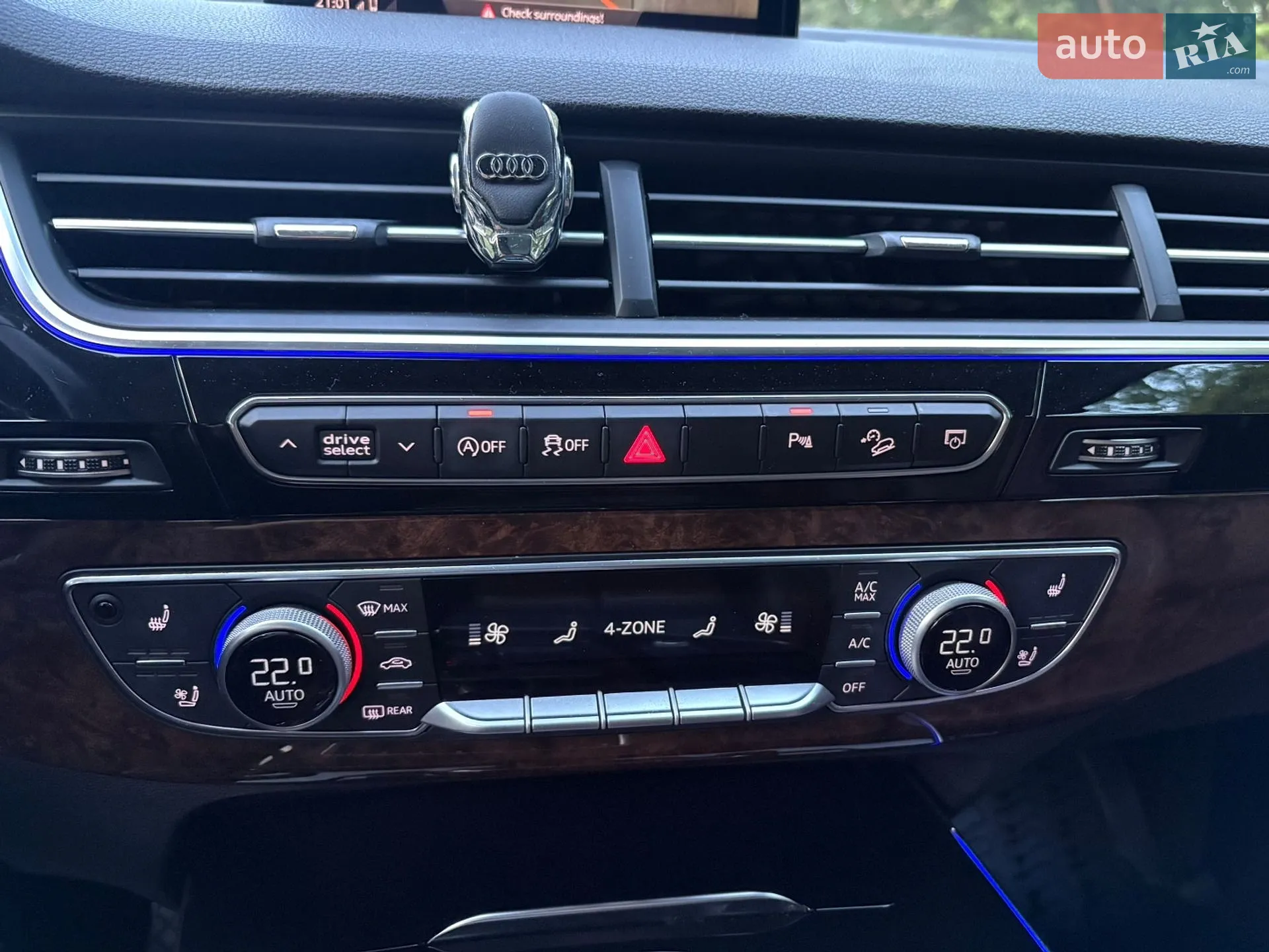 2018 Audi Q7 - мініатюра 26