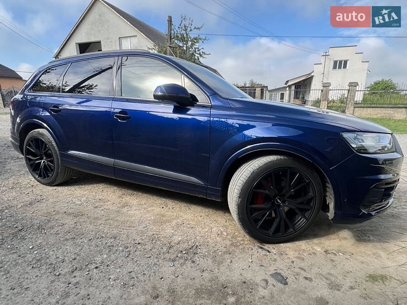Внедорожник / Кроссовер Audi Q7 2019 в Виноградове