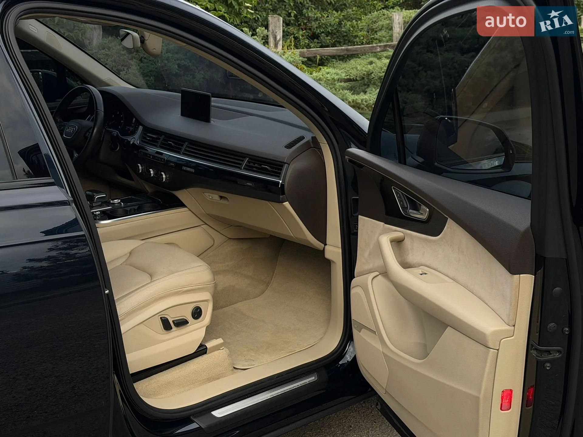 2015 Audi Q7 - мініатюра 12