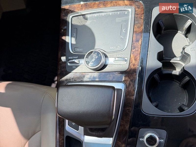 Позашляховик / Кросовер Audi Q7 2016 в Києві