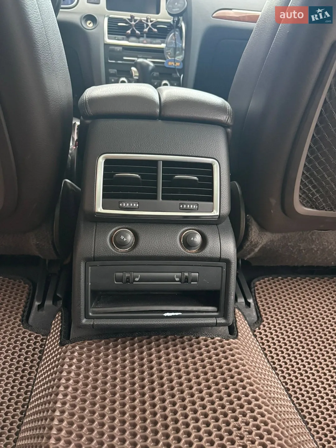2010 Audi Q7 - мініатюра 15