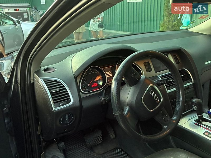 Внедорожник / Кроссовер Audi Q7 2007 в Черновцах