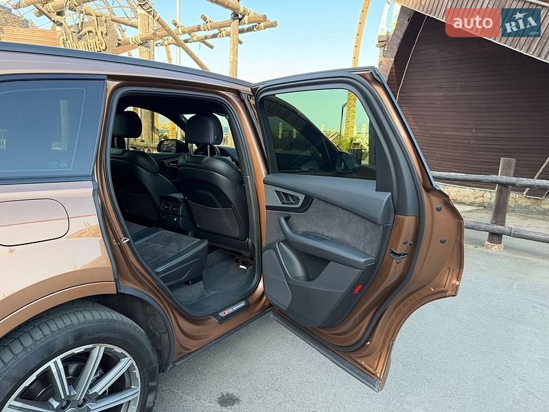 Позашляховик / Кросовер Audi Q7 2017 в Одесі фото 88 Позашляховик / Кросовер Audi Q7 2017 в Одесі