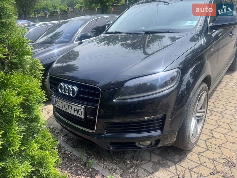 2007 Audi Q7, VIN WA1EV74L97D076334:plate — фото 1 (autoria)