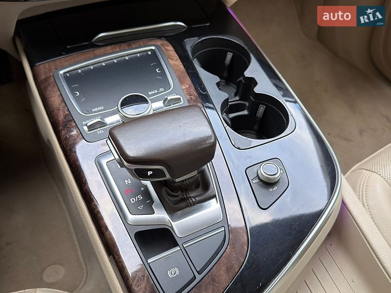 Внедорожник / Кроссовер Audi Q7 2016 в Ивано-Франковске