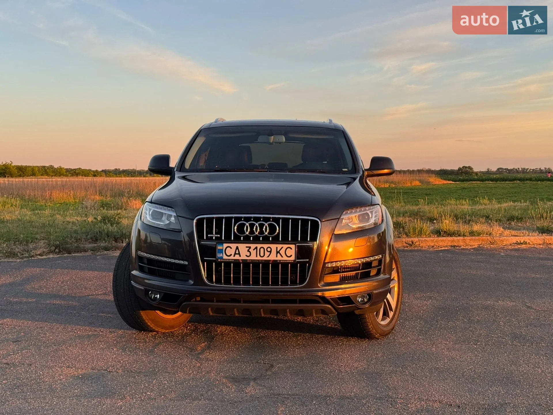 Audi Q7 2015 VIN WA1LMAFE2FD014939 фото оголошення 2 з 31