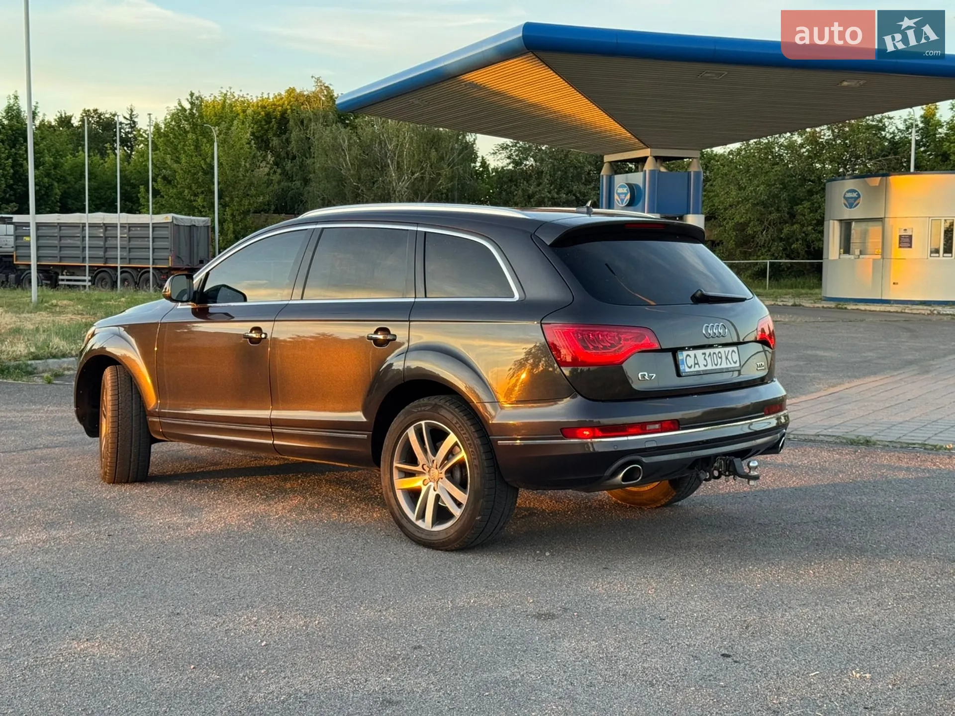 Audi Q7 2015 VIN WA1LMAFE2FD014939 фото оголошення 5 з 31