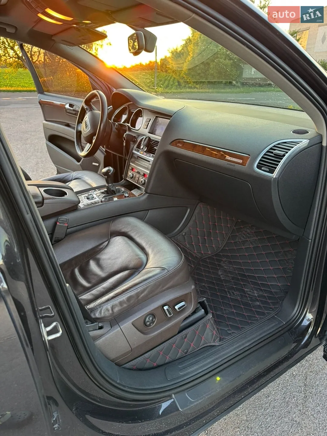 Audi Q7 2015 VIN WA1LMAFE2FD014939 фото оголошення 12 з 31