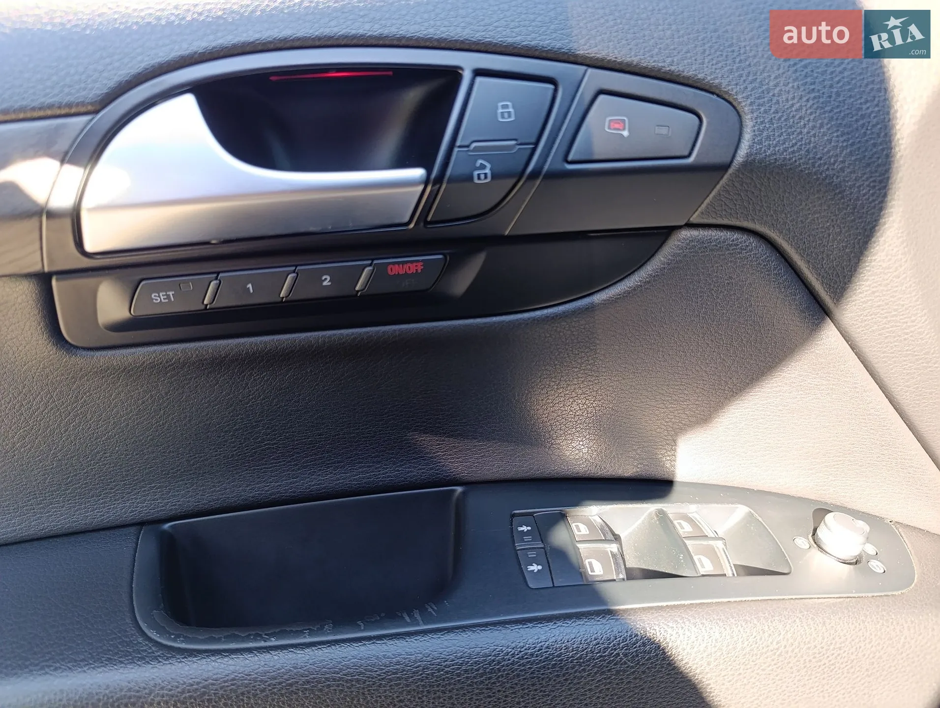 Audi Q7 2014 VIN WA1WMAFE3ED014167 фото оголошення 28 з 69