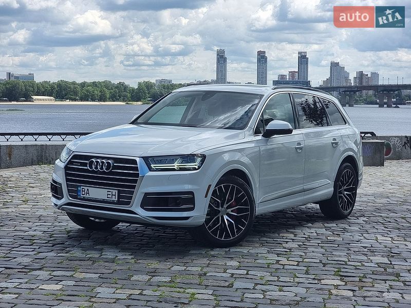 Внедорожник / Кроссовер Audi Q7 2017 в Киеве