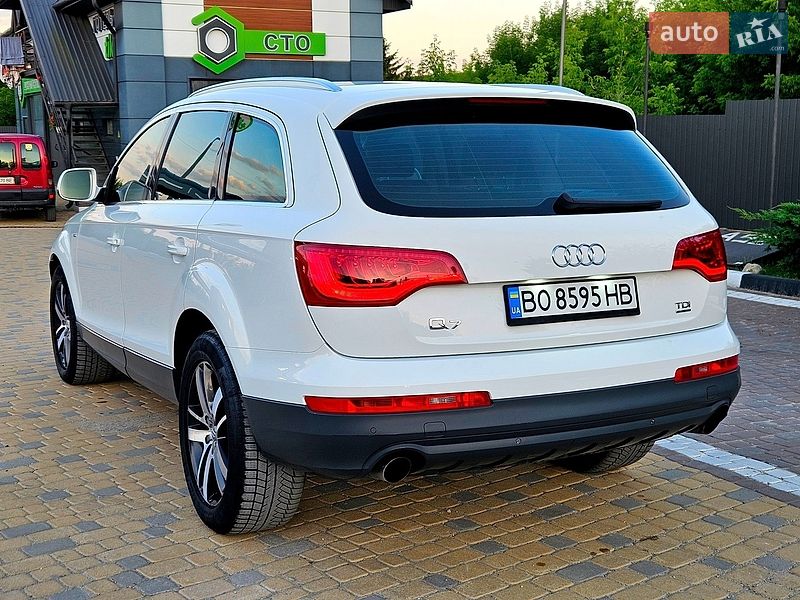Внедорожник / Кроссовер Audi Q7 2011 в Подволочиске