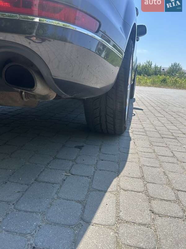 Внедорожник / Кроссовер Audi Q7 2014 в Городке