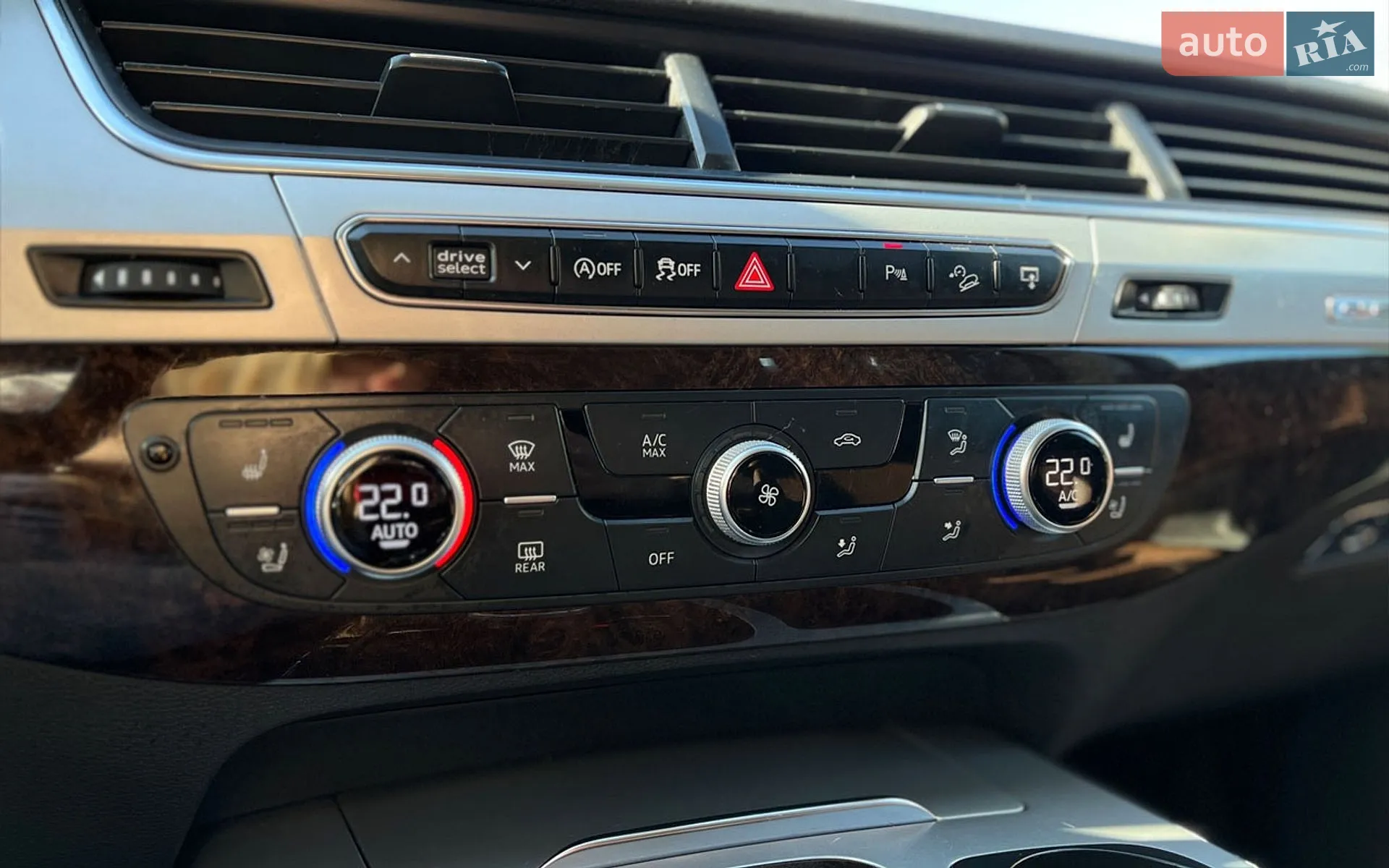 2016 Audi Q7 - мініатюра 20