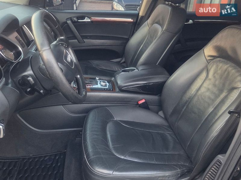 Внедорожник / Кроссовер Audi Q7 2011 в Тячеве