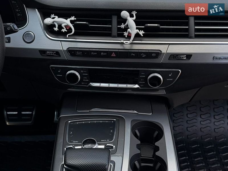 Внедорожник / Кроссовер Audi Q7 2017 в Киеве