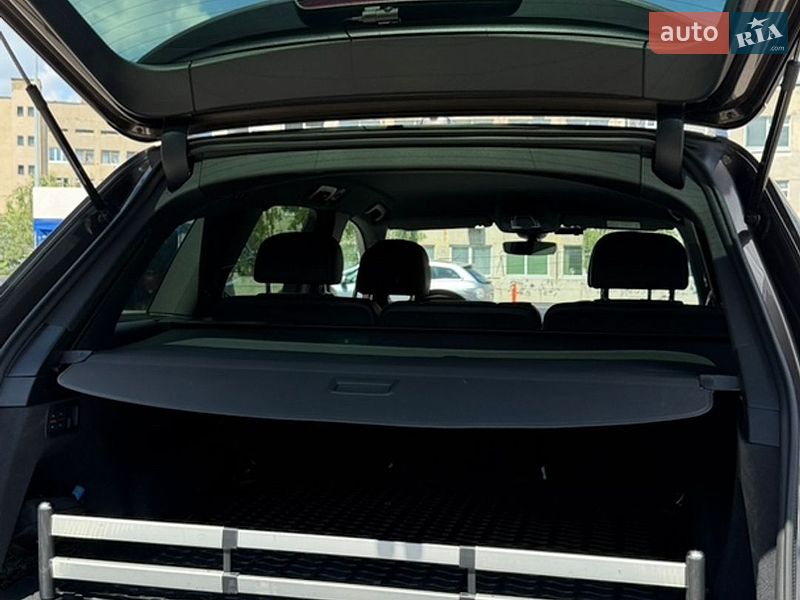 Внедорожник / Кроссовер Audi Q7 2017 в Киеве