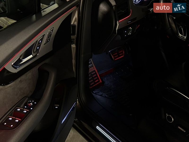 Внедорожник / Кроссовер Audi Q7 2017 в Киеве
