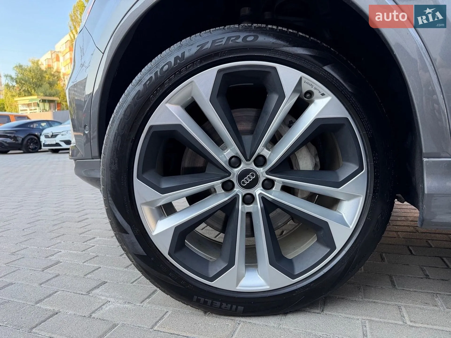 2020 Audi Q7 - мініатюра 8