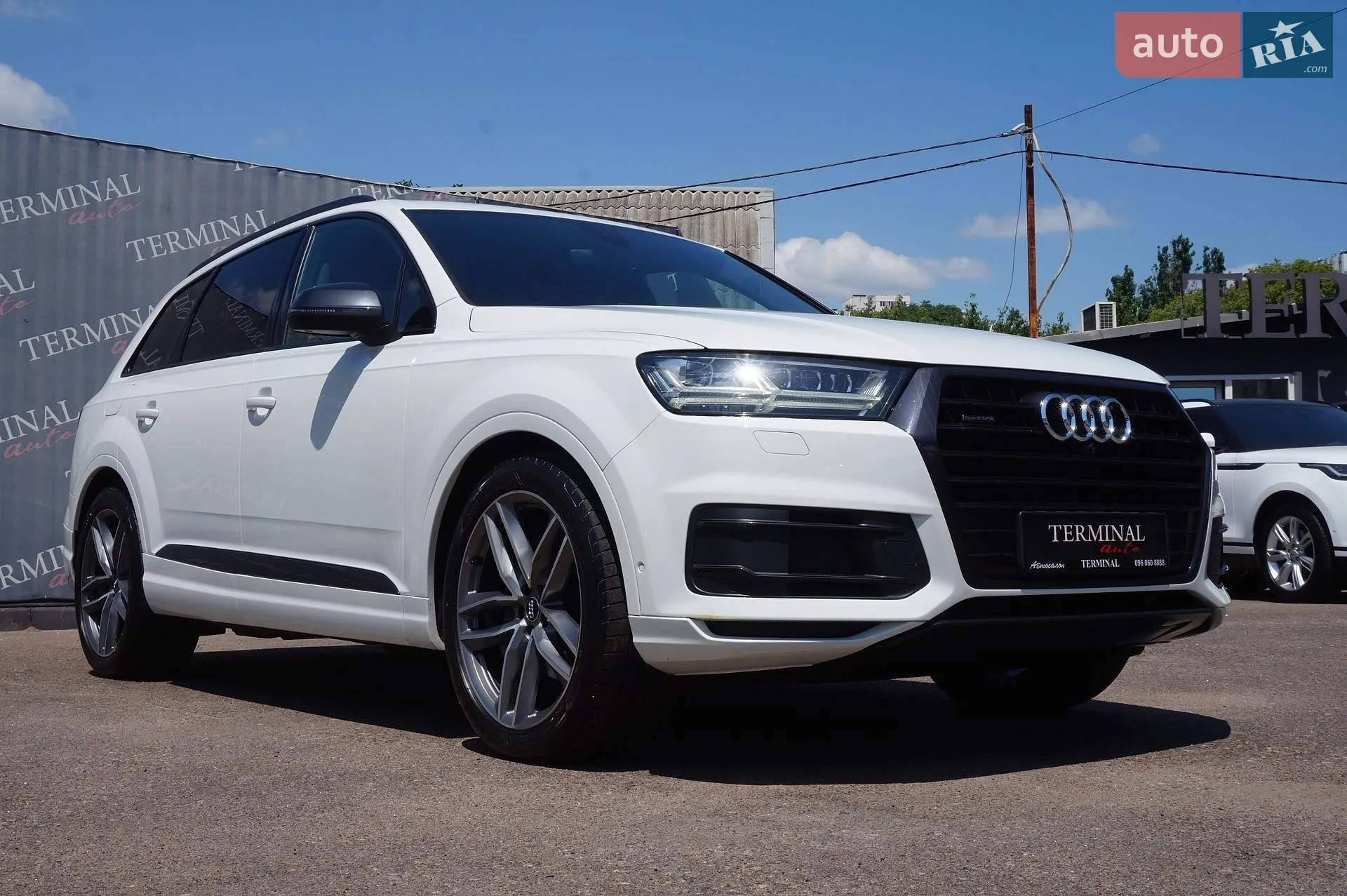 2017 Audi Q7 - мініатюра 11