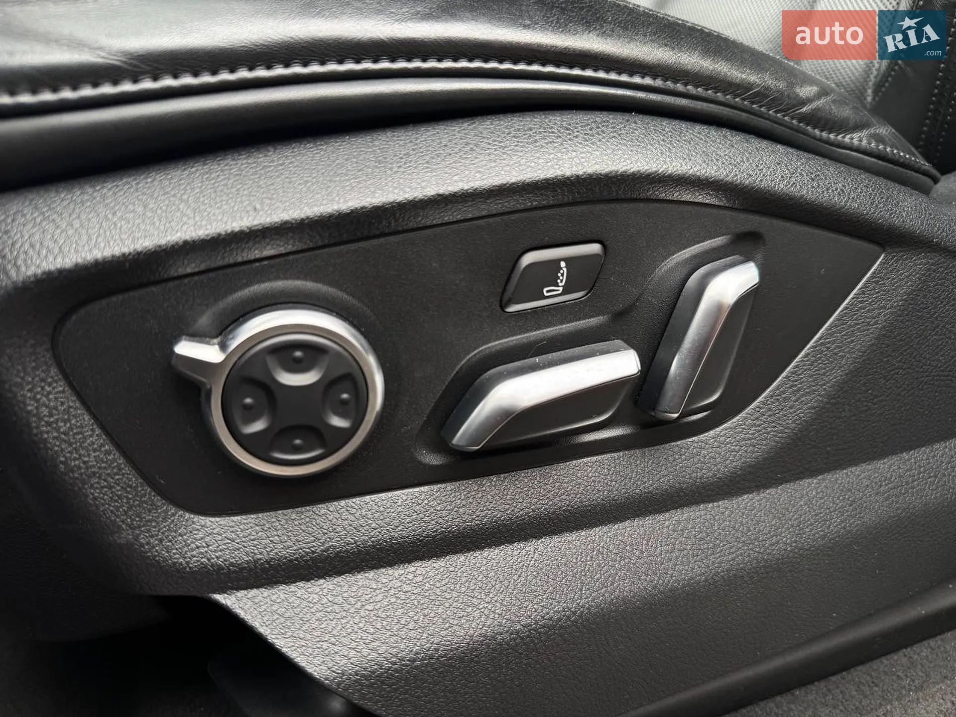 2016 Audi Q7 - мініатюра 31