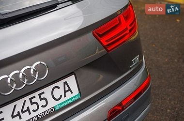 Позашляховик / Кросовер Audi Q7 2016 в Чернівцях