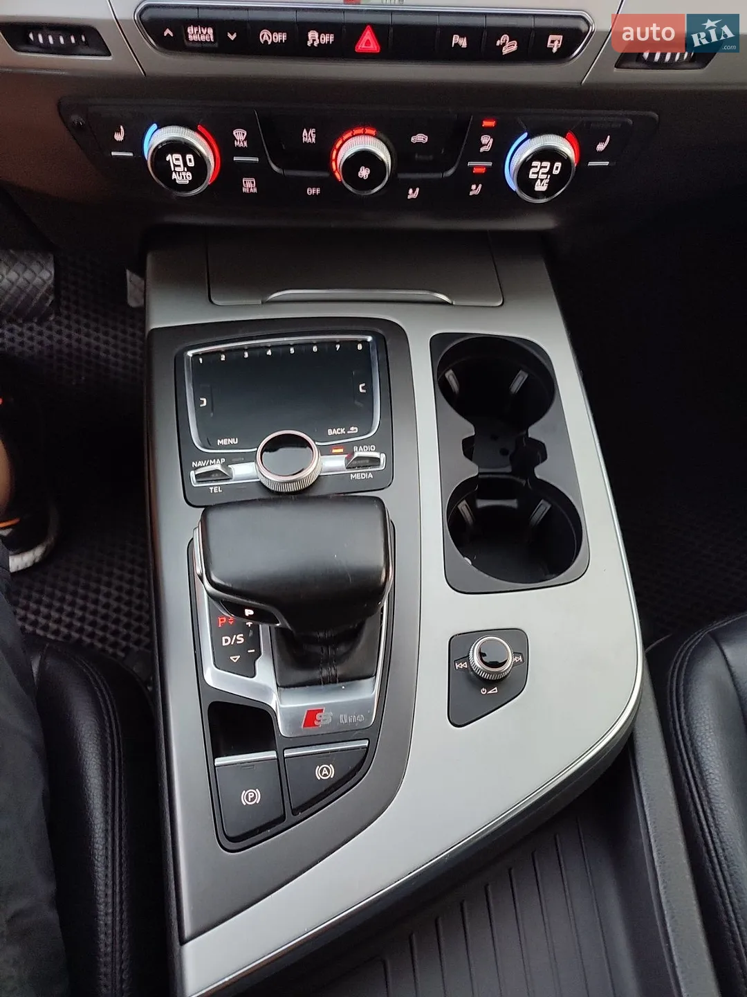2016 Audi Q7 - мініатюра 23
