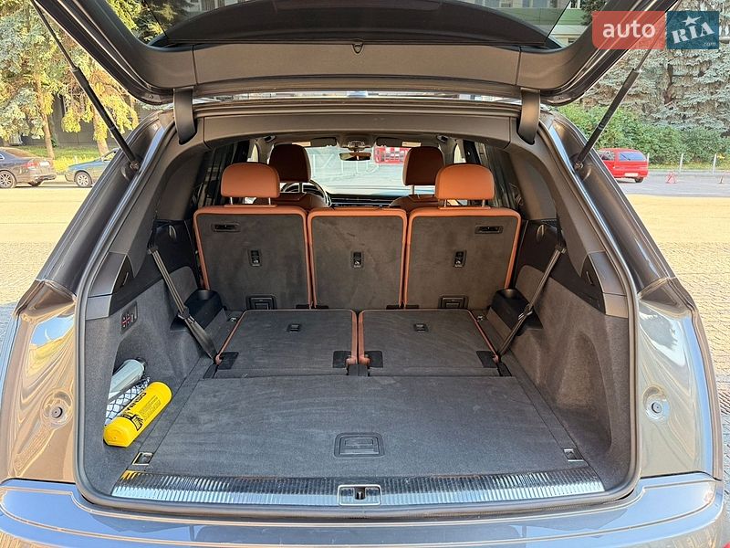 Позашляховик / Кросовер Audi Q7 2020 в Дніпрі фото 22 Позашляховик / Кросовер Audi Q7 2020 в Дніпрі