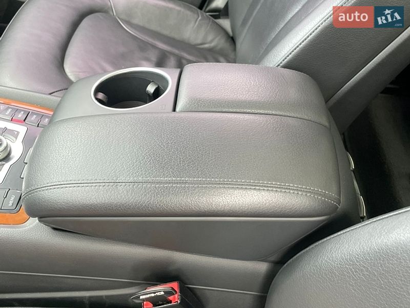 Внедорожник / Кроссовер Audi Q7 2014 в Киеве