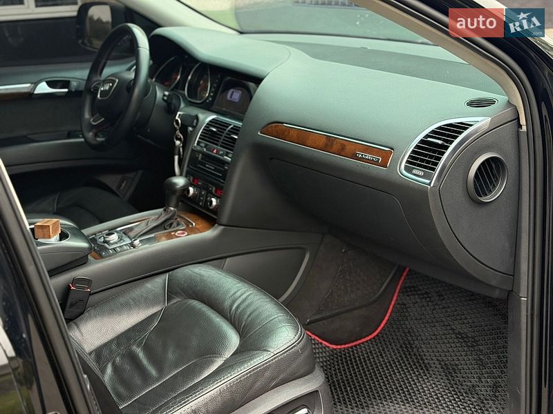Позашляховик / Кросовер Audi Q7 2011 в Тернополі