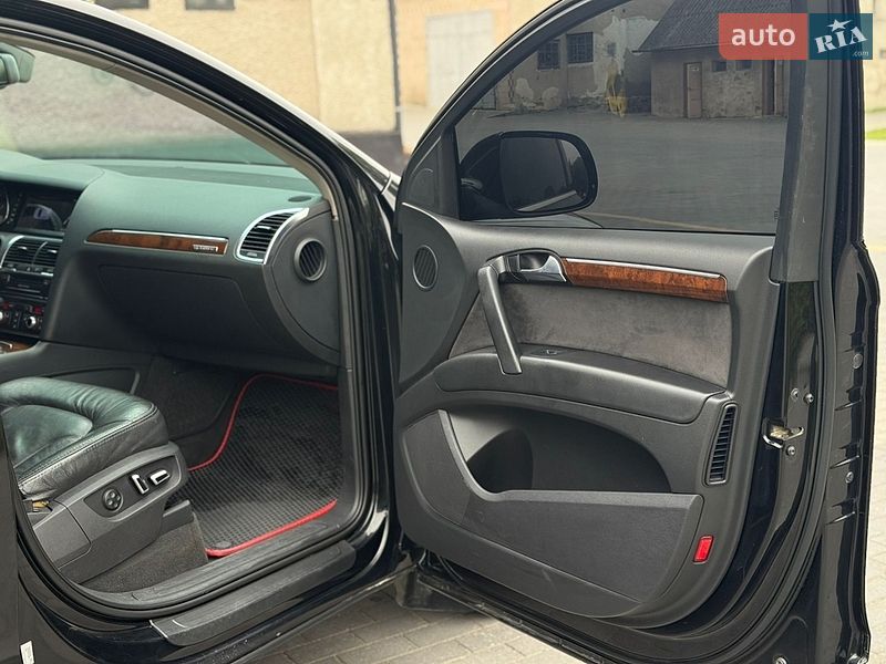 Внедорожник / Кроссовер Audi Q7 2011 в Тернополе