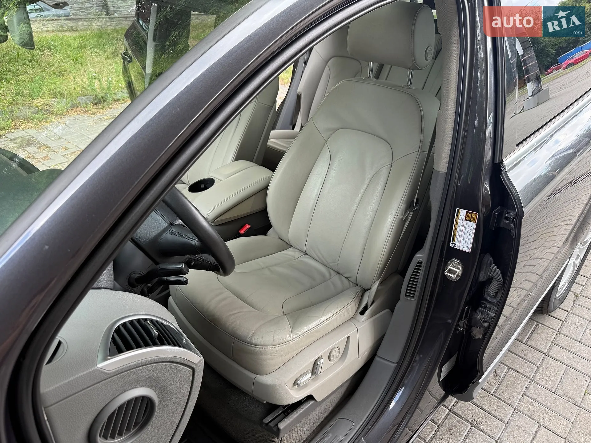 2010 Audi Q7 - мініатюра 22