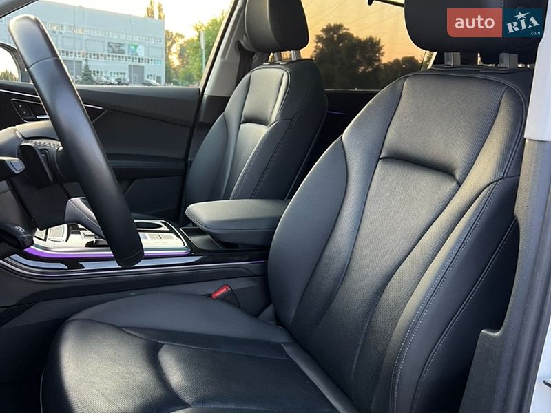 Позашляховик / Кросовер Audi Q7 2022 в Києві