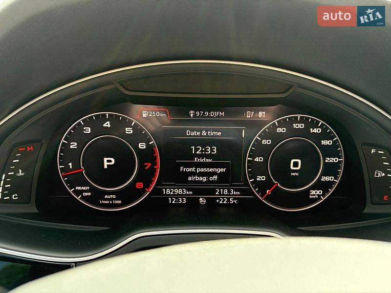 Позашляховик / Кросовер Audi Q7 2017 в Луцьку
