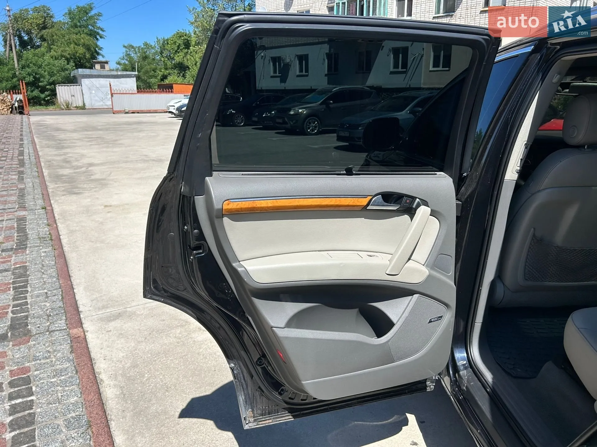 2010 Audi Q7 - мініатюра 24